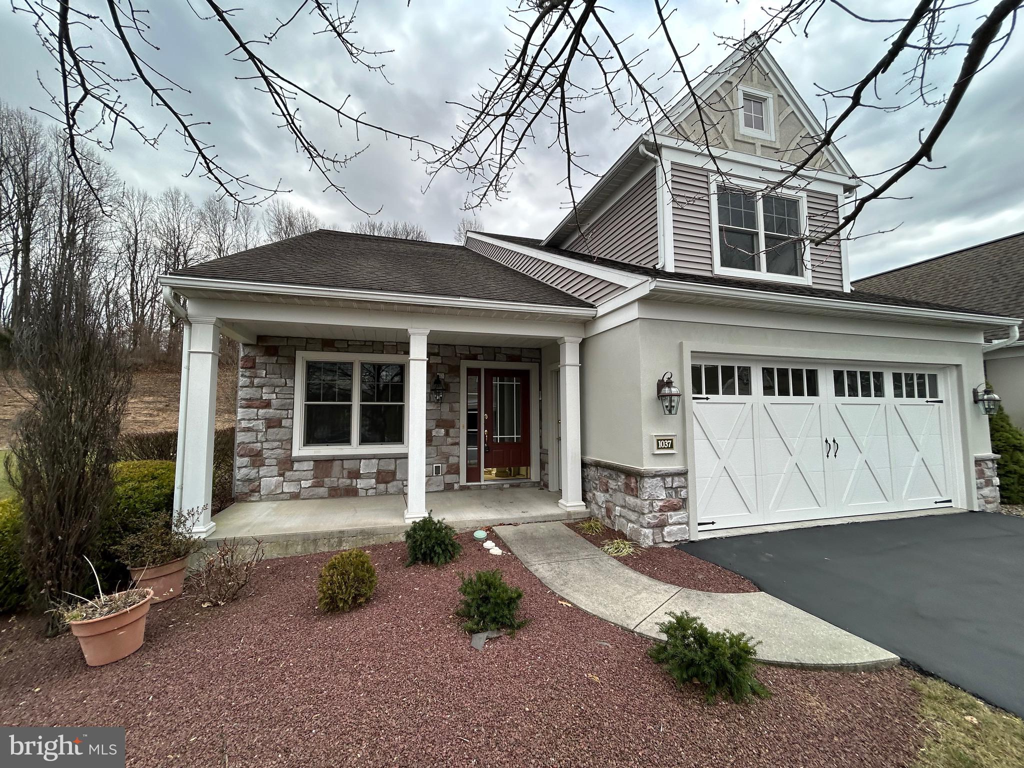1037 English Dr