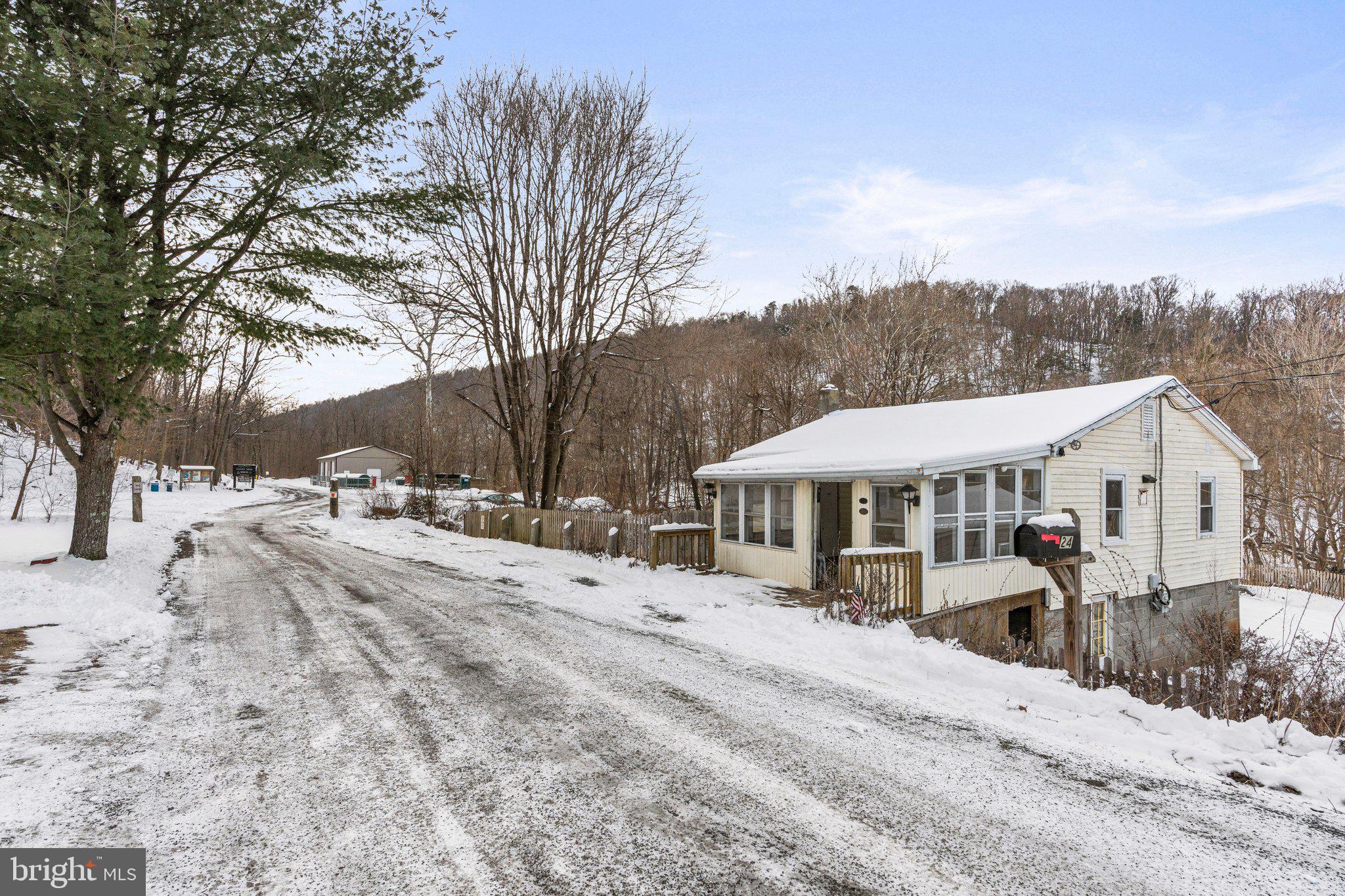 24 Watershed Dr