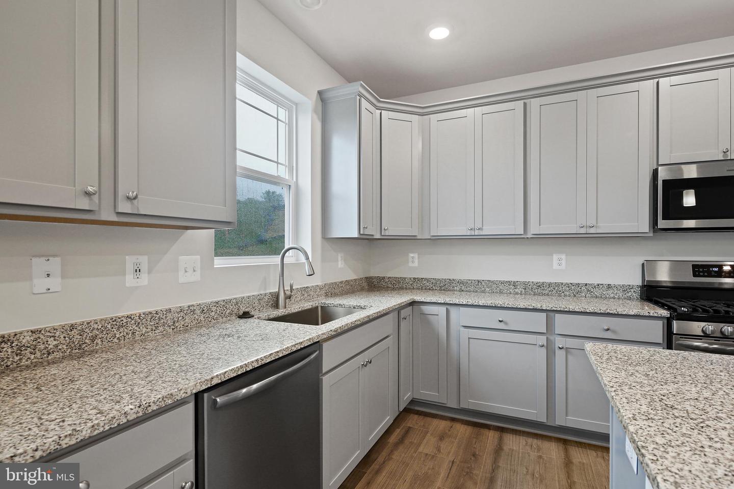 420 Hickory Ridge Cir