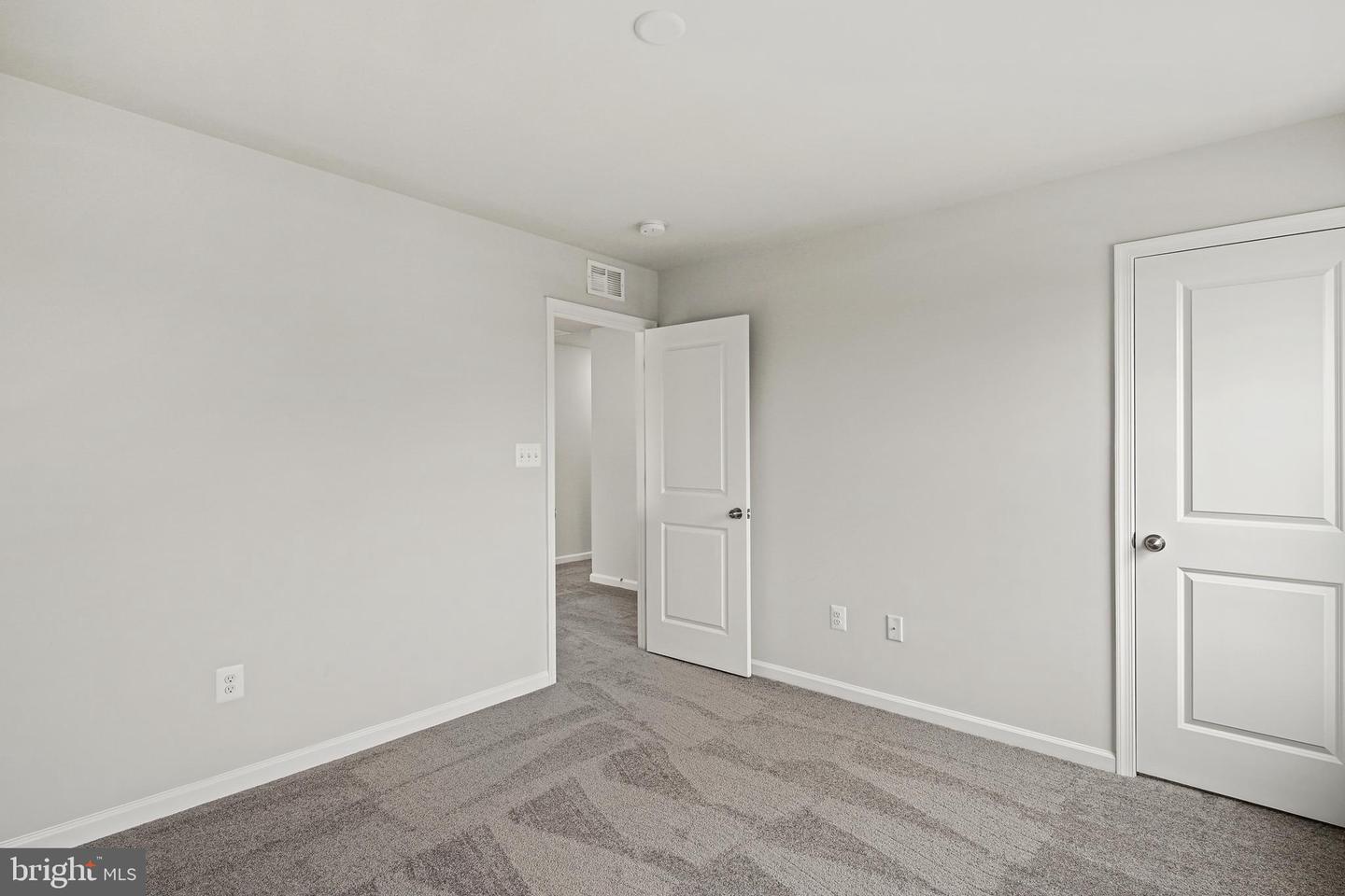 420 Hickory Ridge Cir