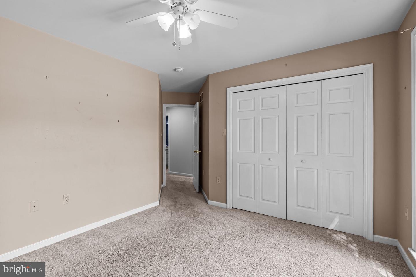 124 Pin Oak Dr