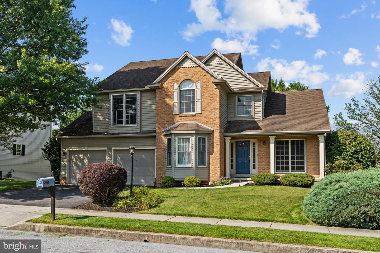 124 Pin Oak Dr