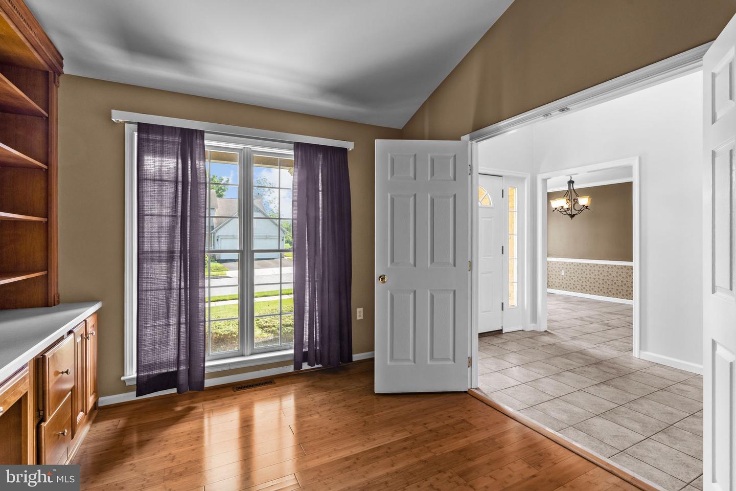124 Pin Oak Dr