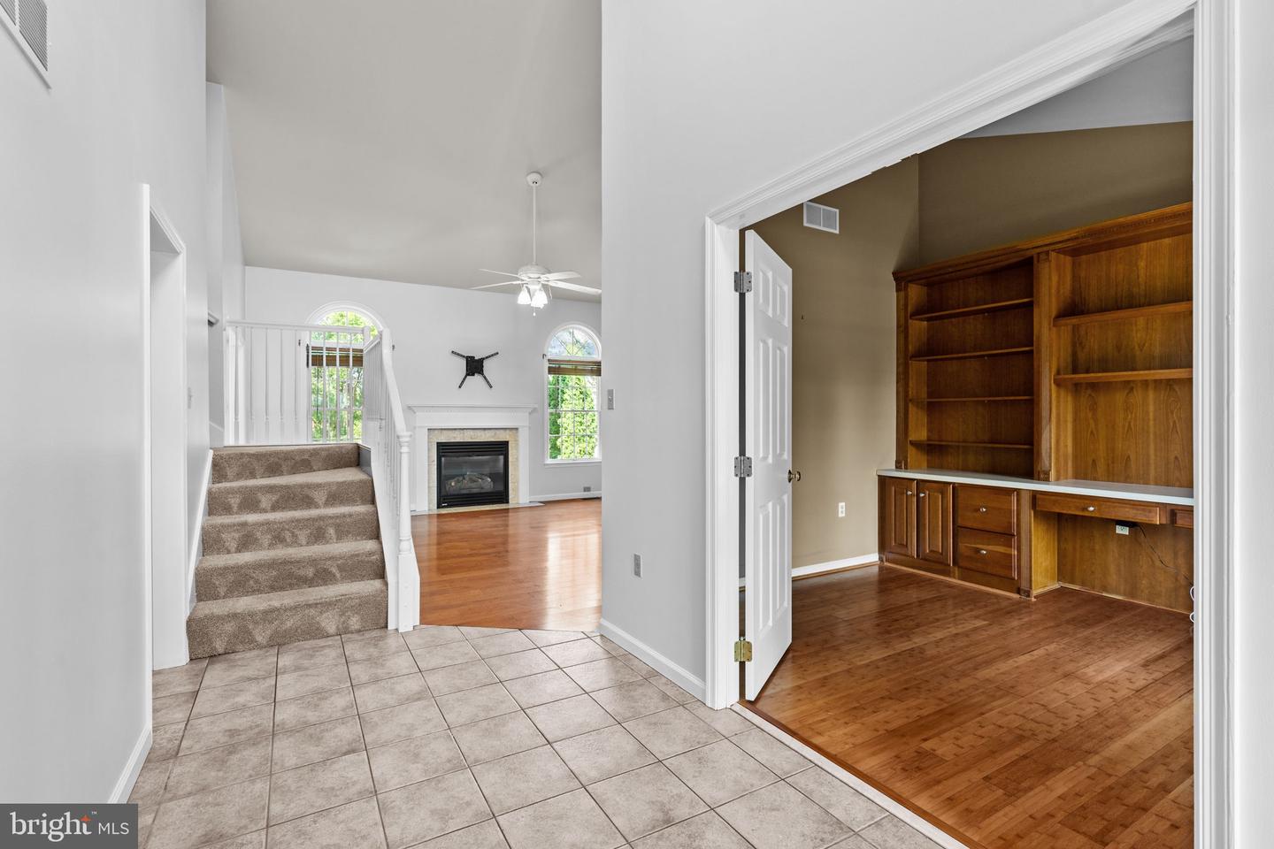 124 Pin Oak Dr