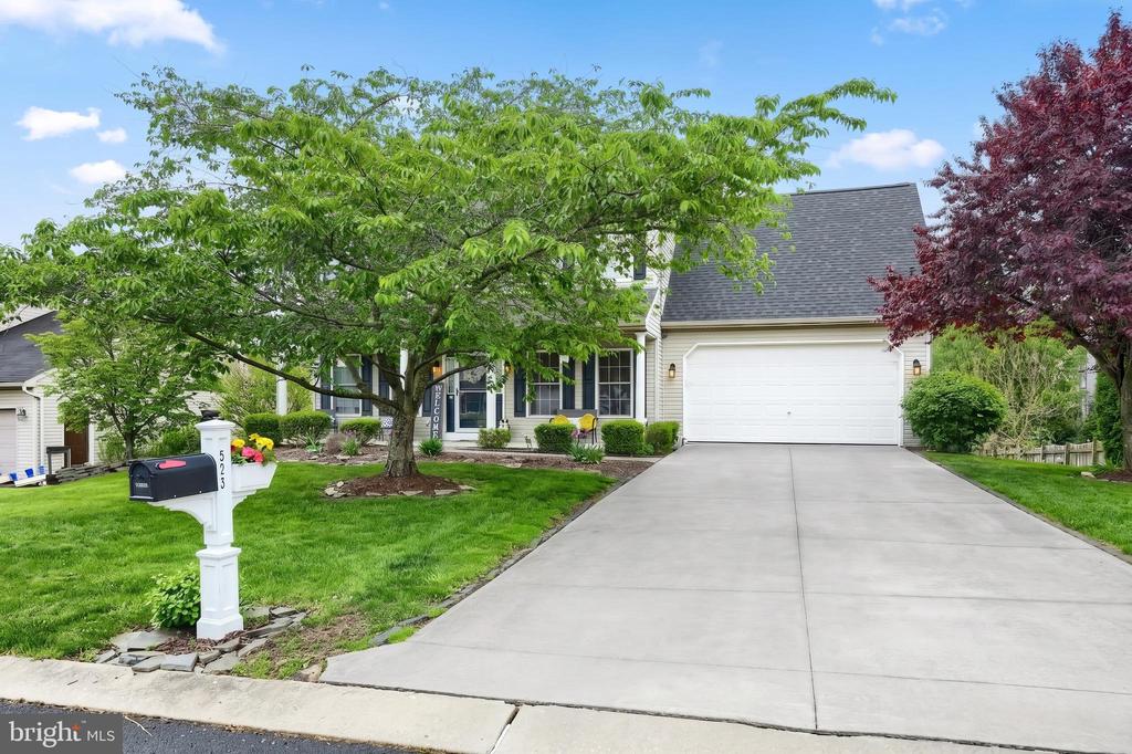 523 N REESER DRIVE
