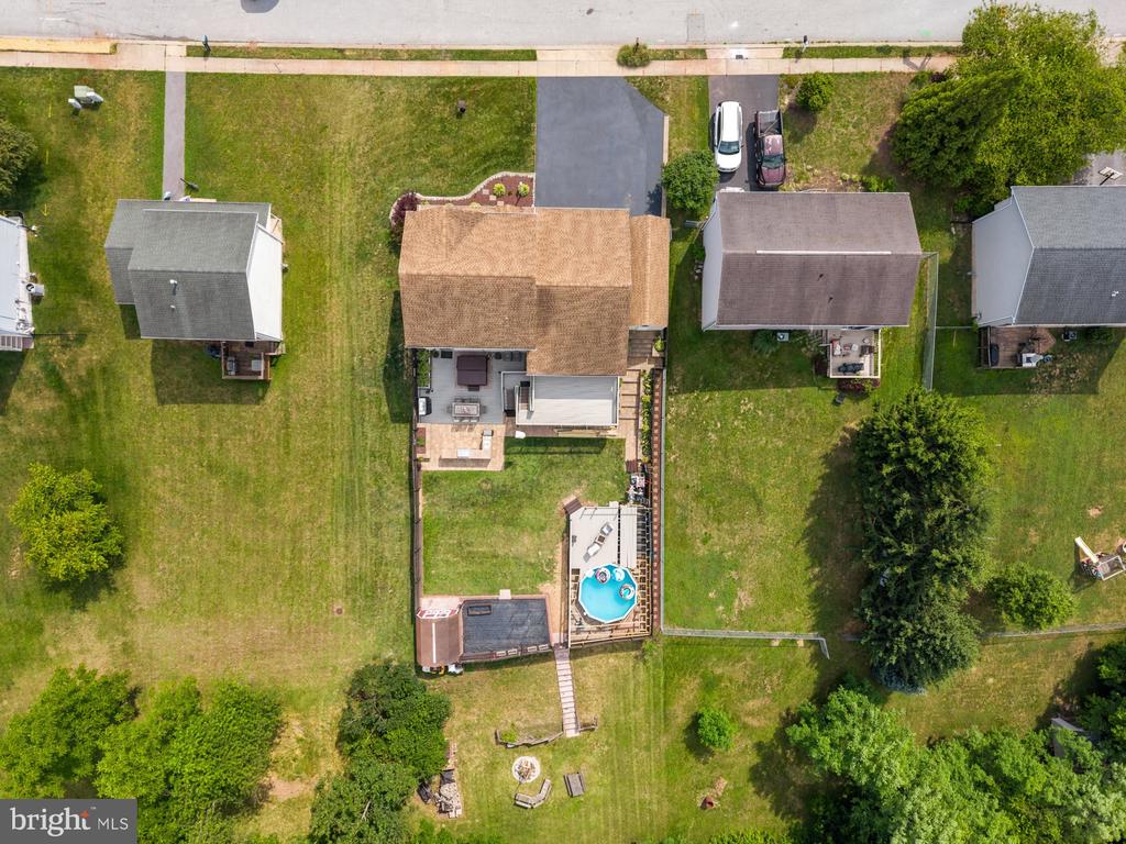 2911 VILLAGE SQUARE DRIVE