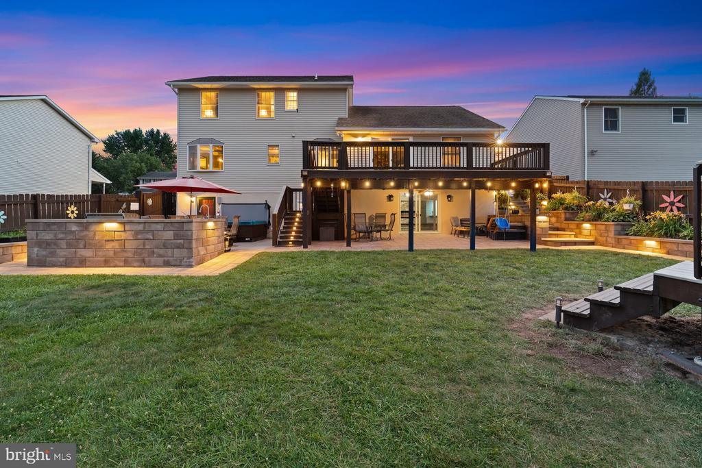 2911 VILLAGE SQUARE DRIVE