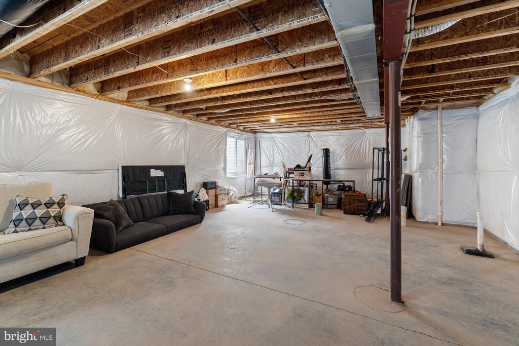 420 HICKORY RIDGE CIRCLE