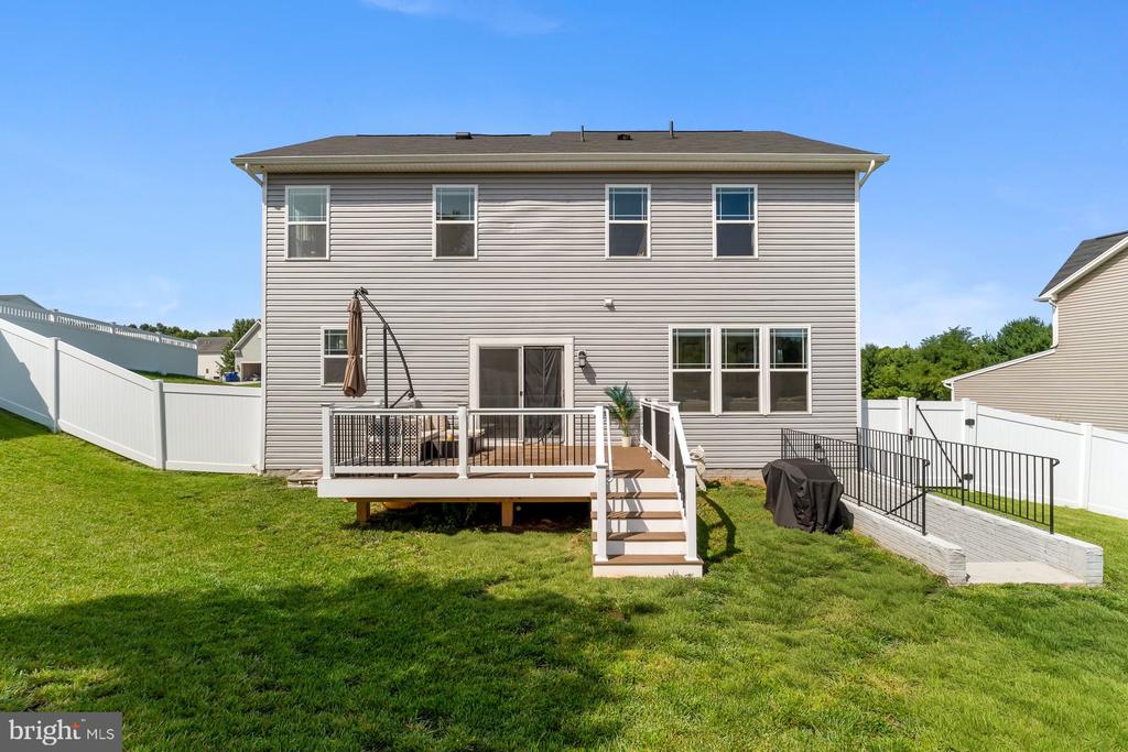 420 HICKORY RIDGE CIRCLE