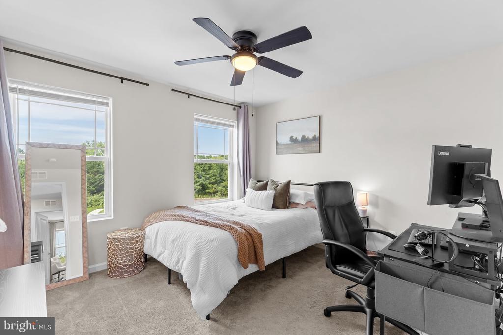 420 HICKORY RIDGE CIRCLE