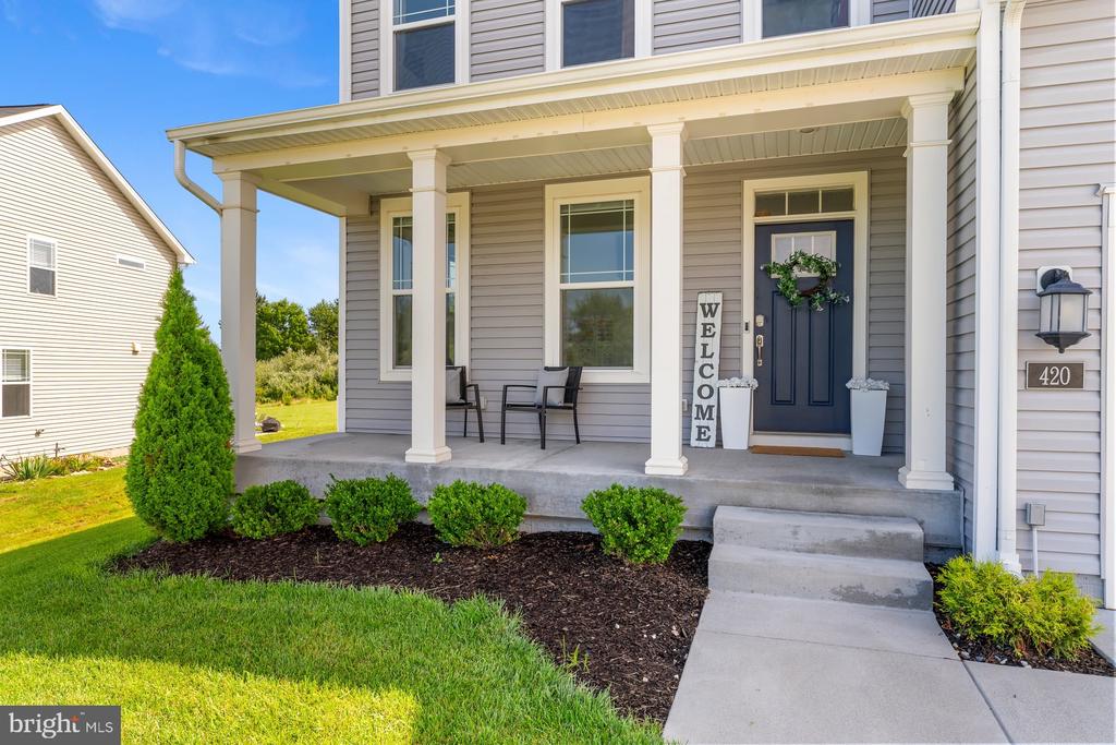420 HICKORY RIDGE CIRCLE