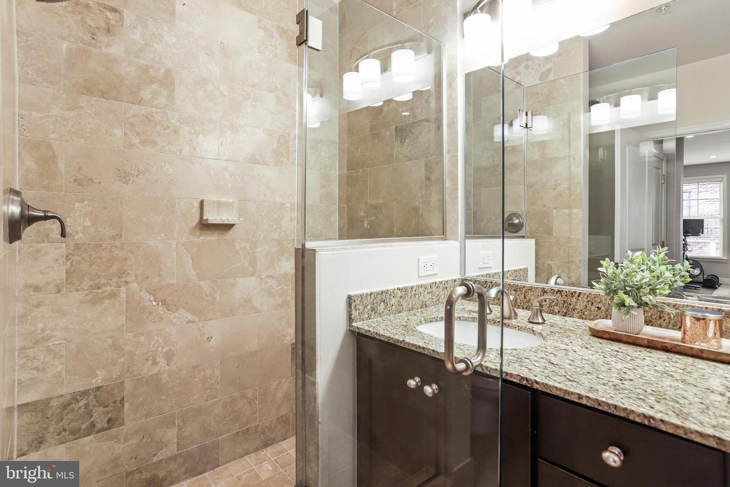 1418 N Rhodes St #B111