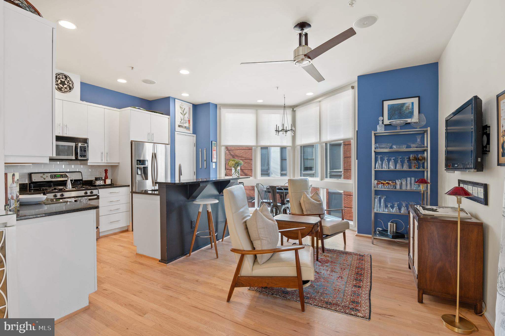 2002 N Westmoreland St