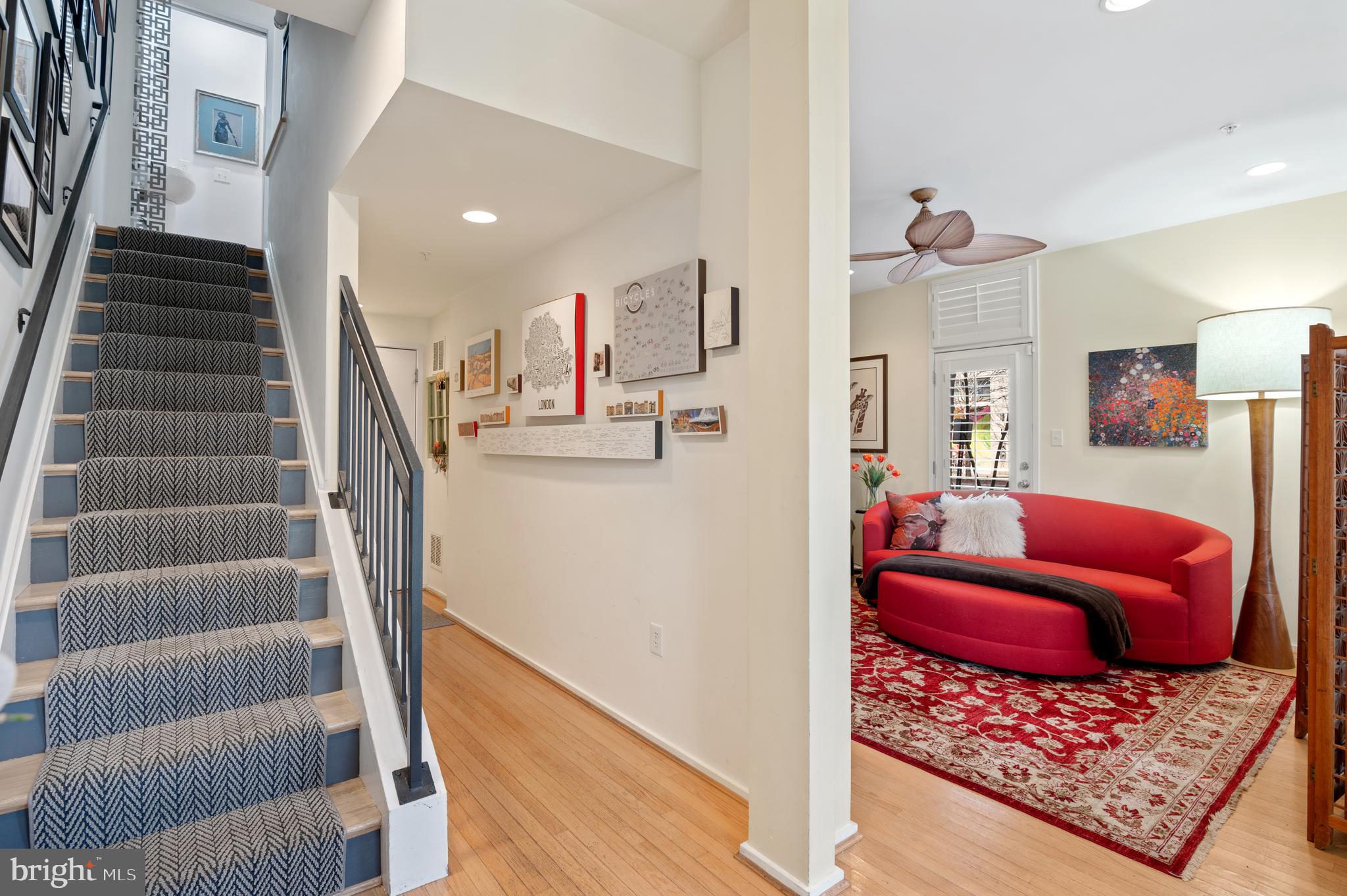 2002 N Westmoreland St