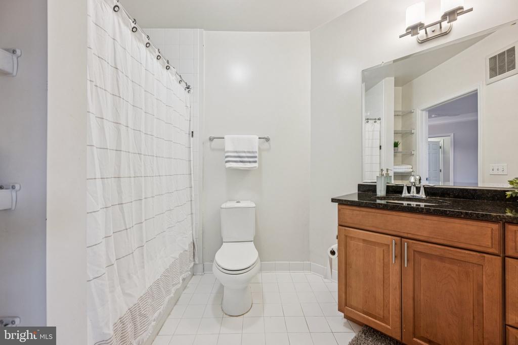 2101 MONROE N 107