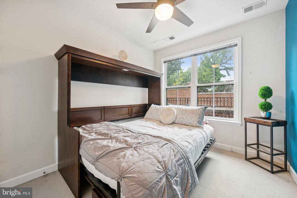 2101 MONROE N 107