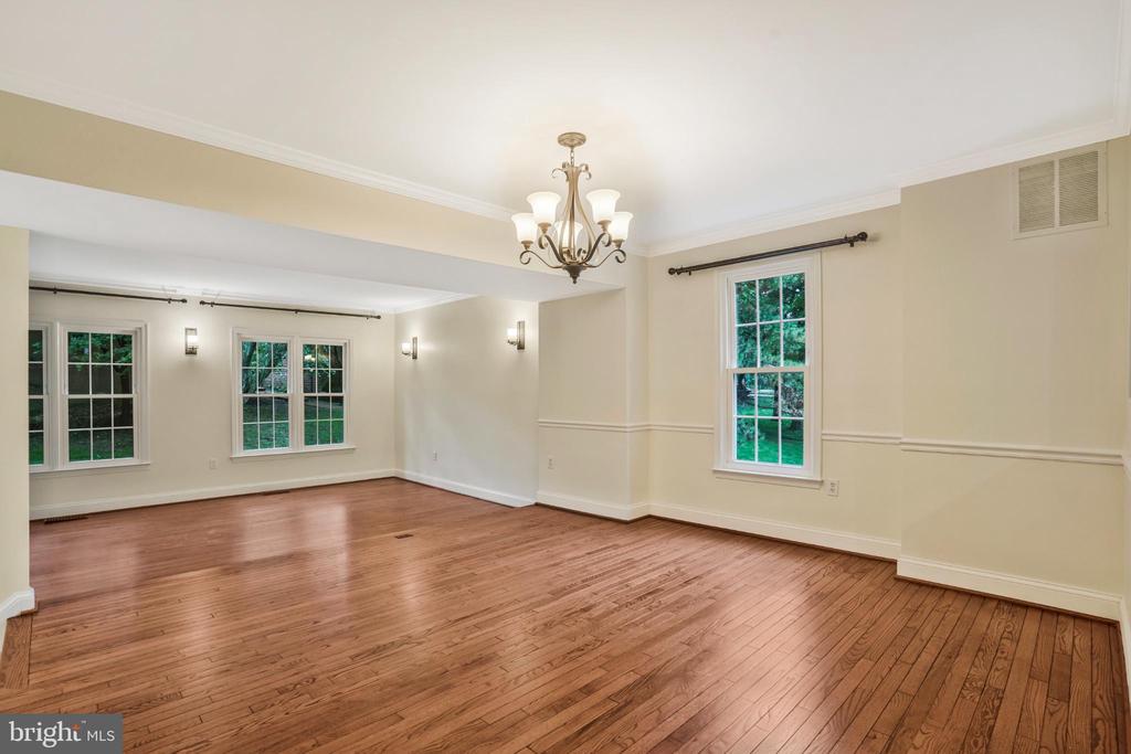 14 S MANCHESTER STREET