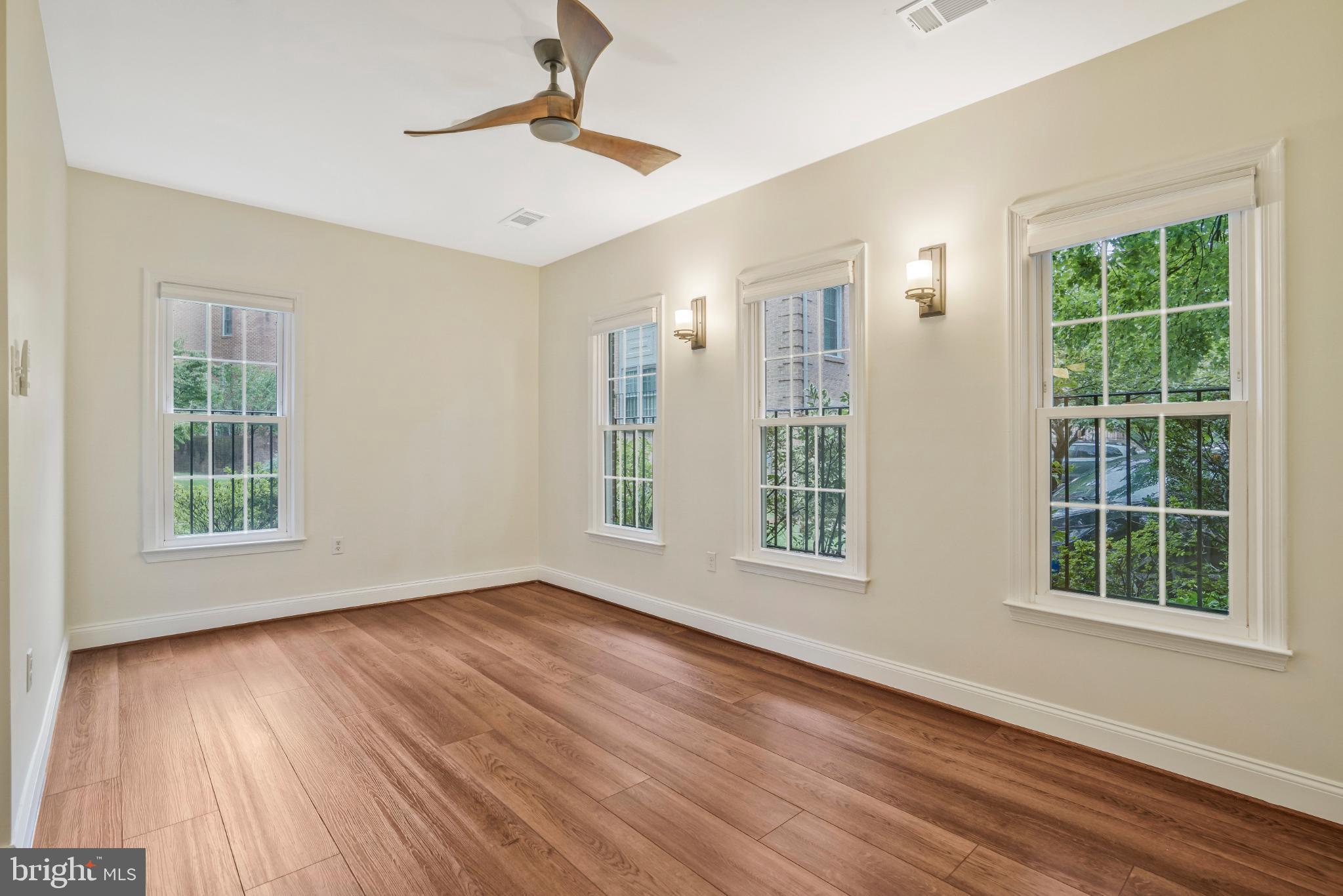 14 S MANCHESTER STREET