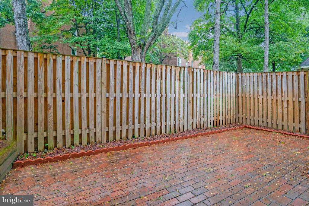 14 S MANCHESTER STREET
