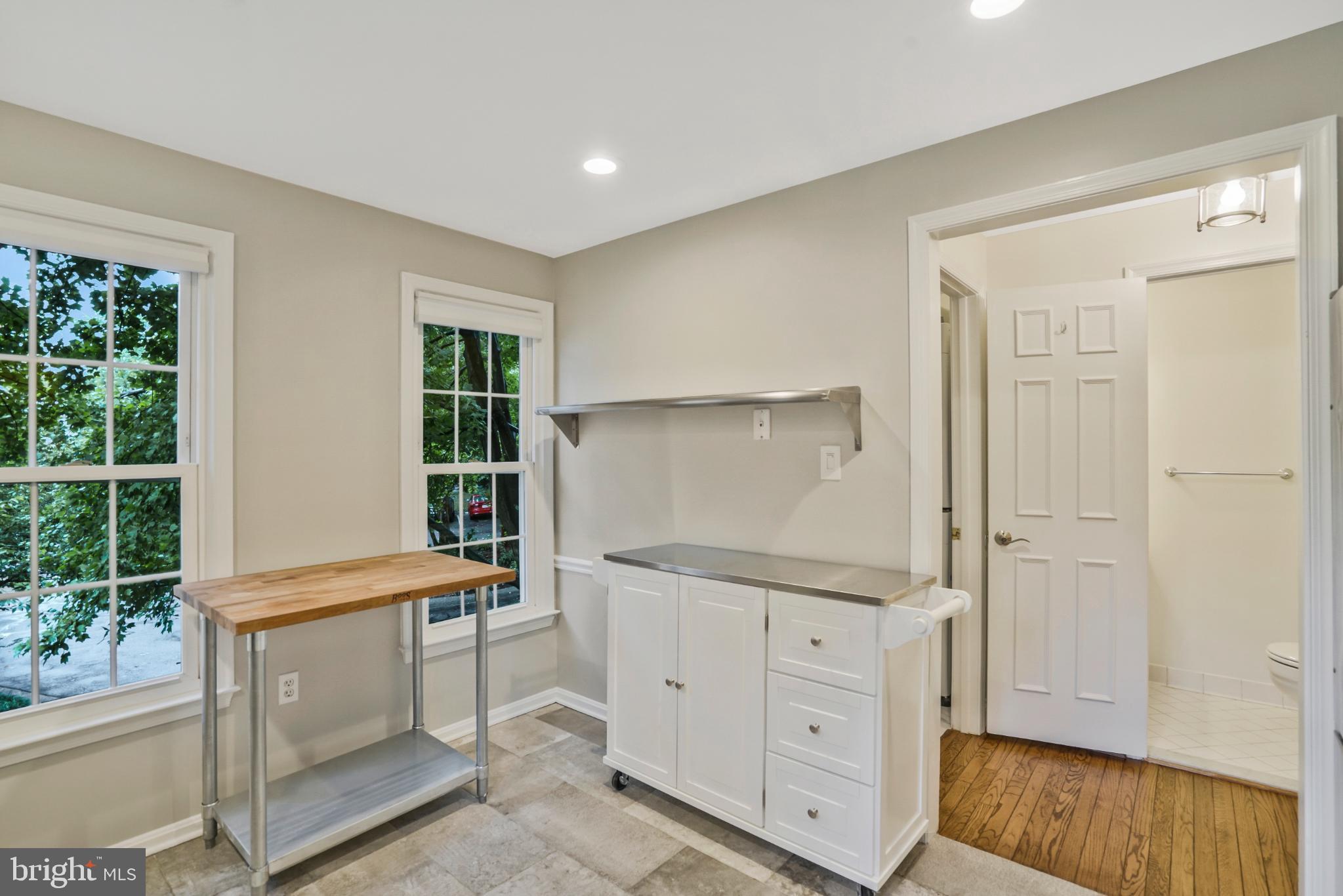 14 S MANCHESTER STREET