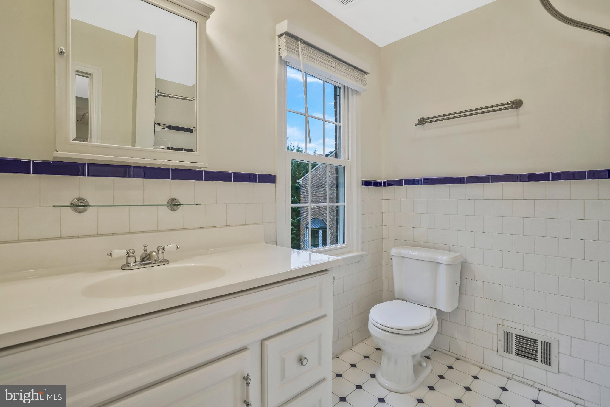 14 S MANCHESTER STREET