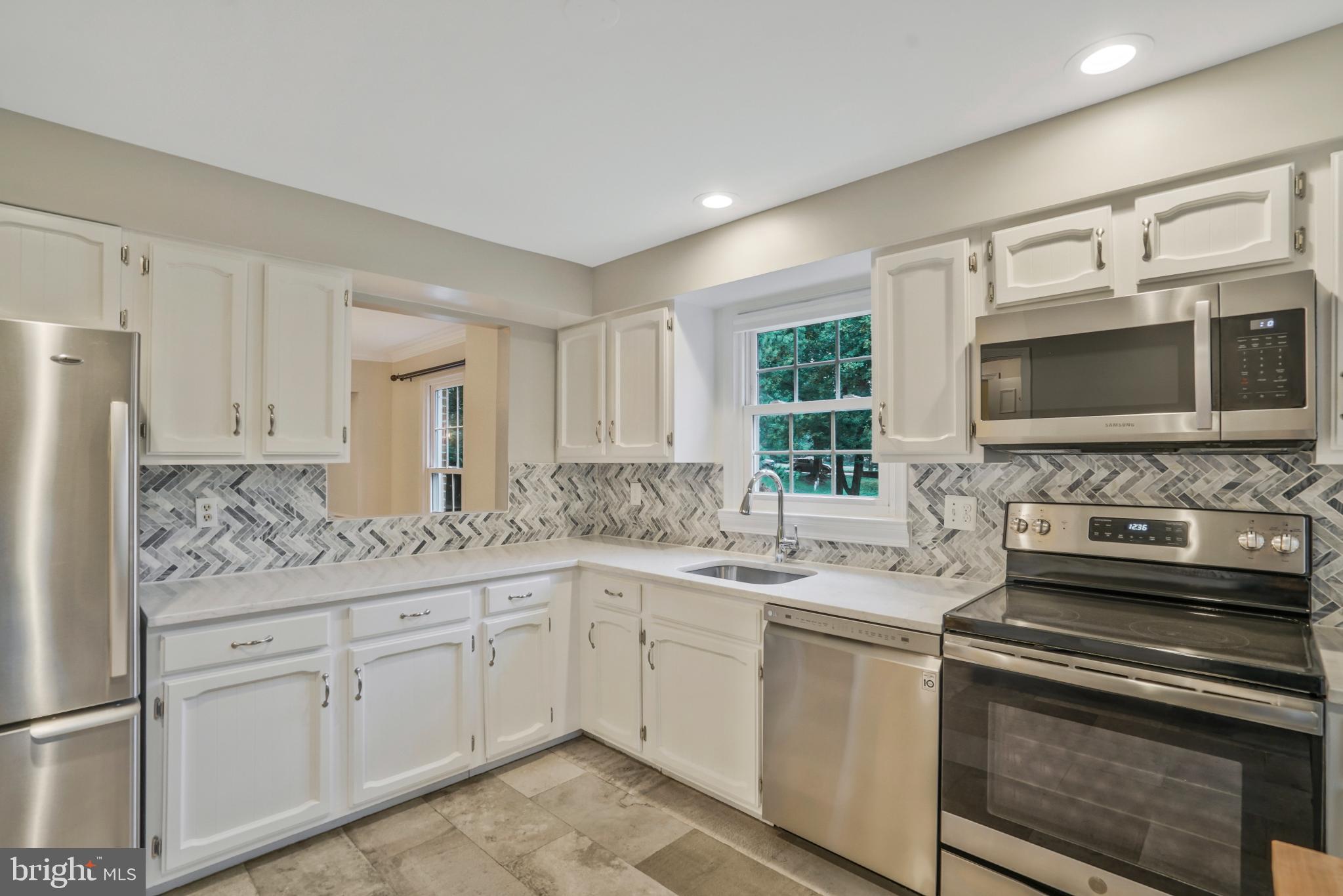 14 S MANCHESTER STREET