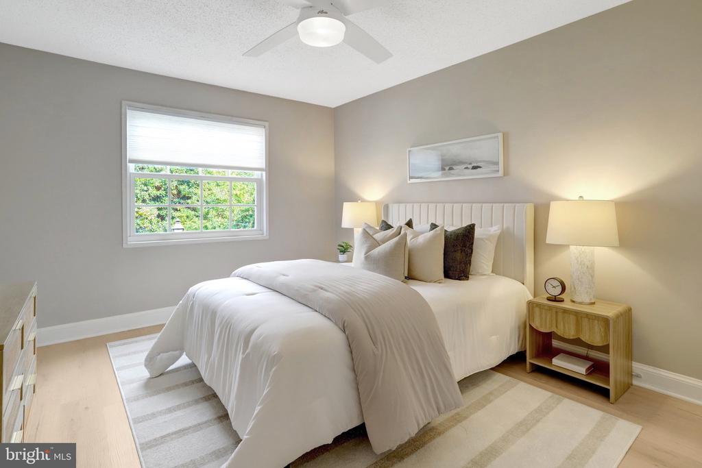 1706 W ABINGDON DRIVE Unit: 201