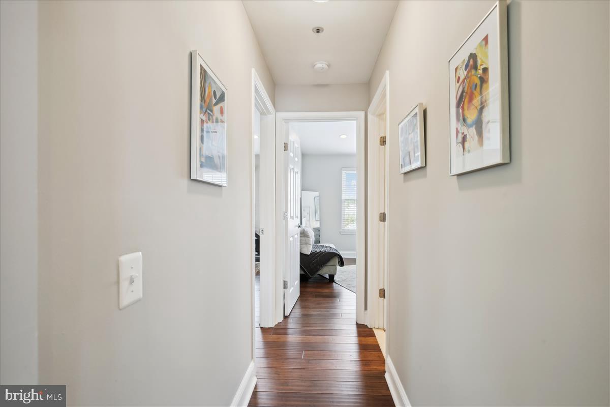 2826 Emma Lee St #302