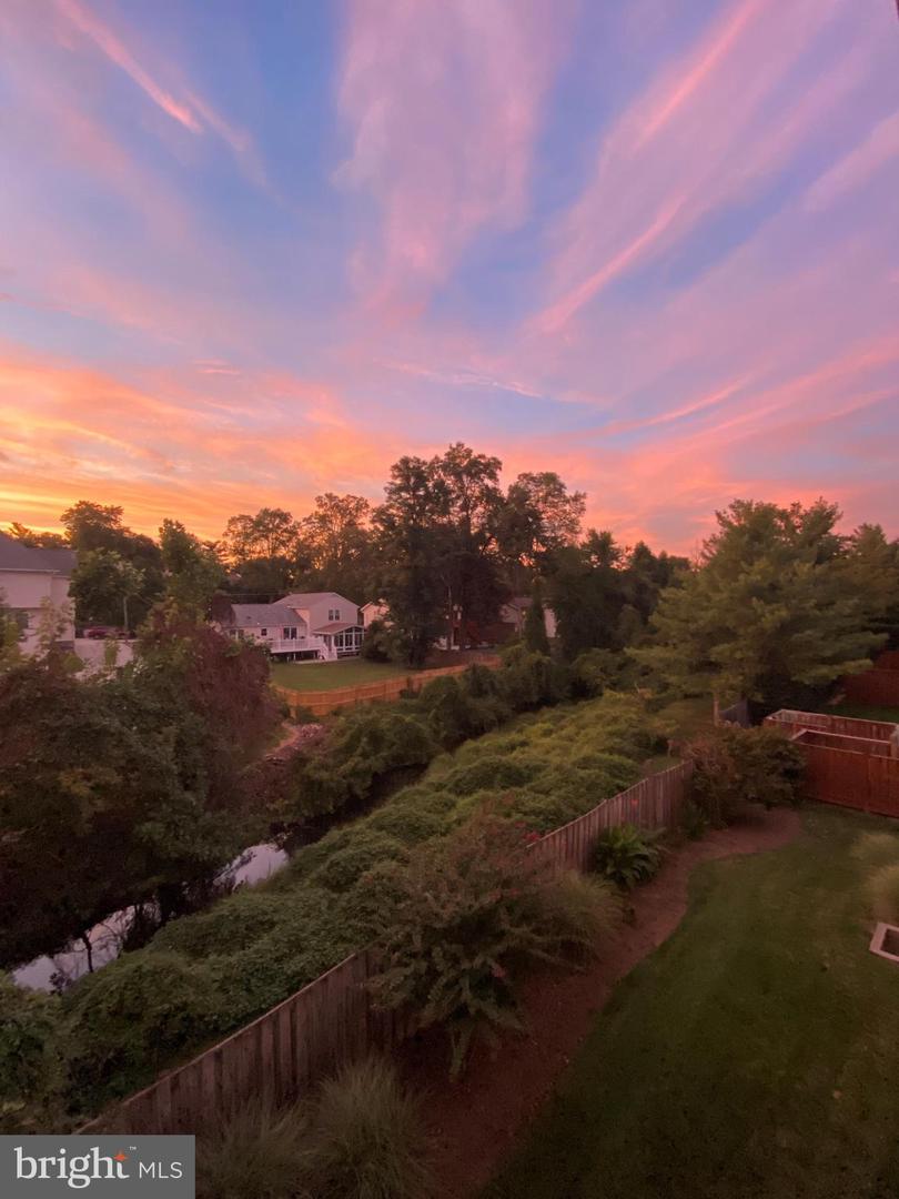 2826 Emma Lee St #302