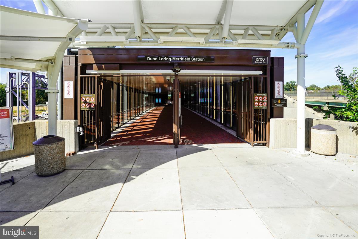 2826 Emma Lee St #302