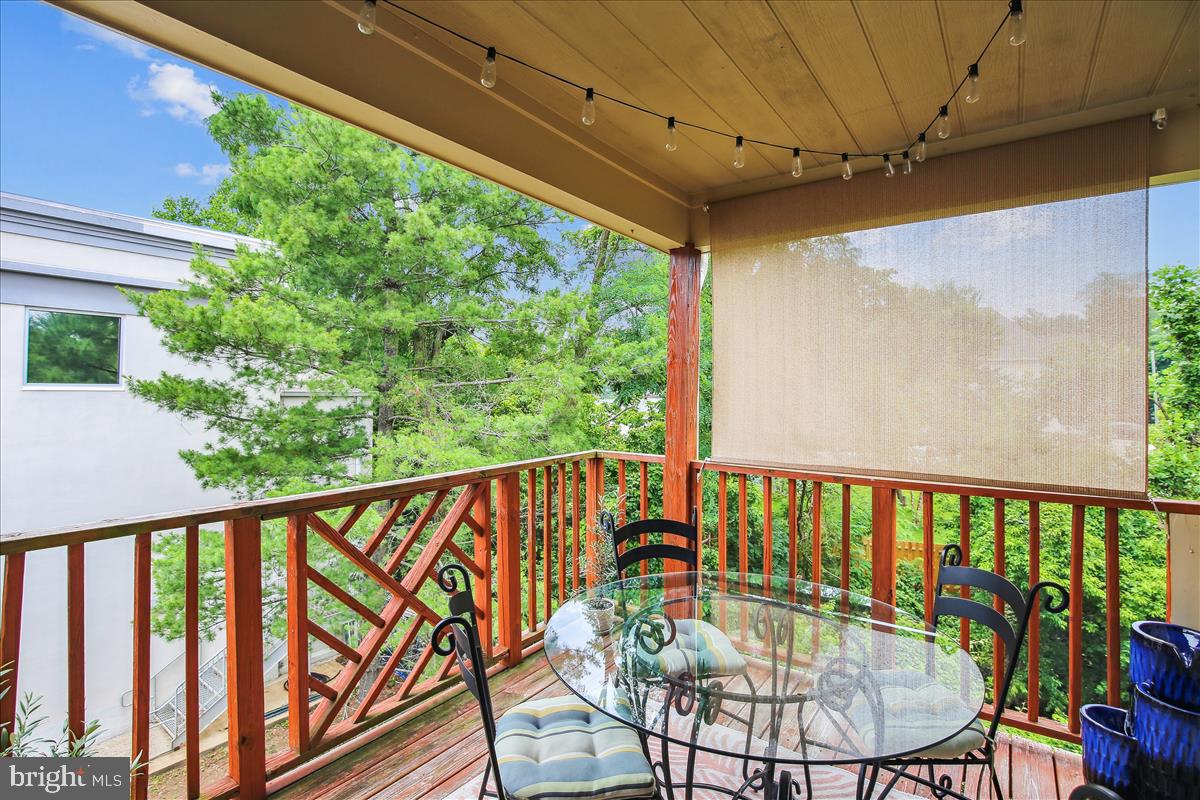 2826 Emma Lee St #302