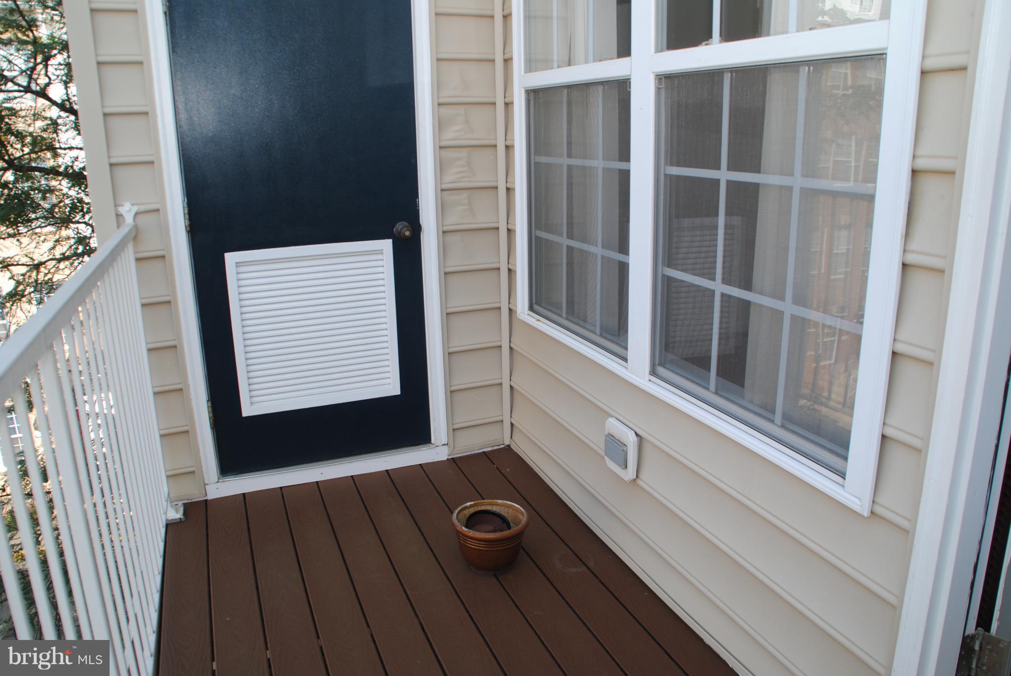 2664 Manhattan Pl #304