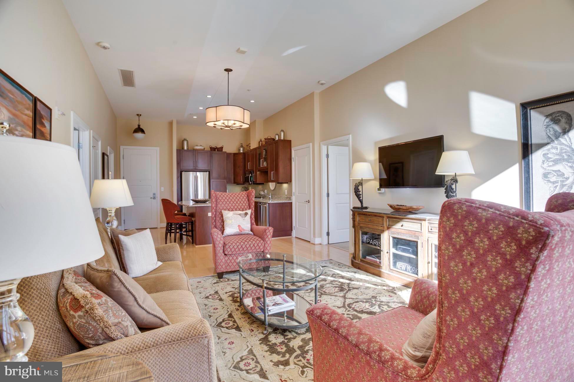 8220 CRESTWOOD HEIGHTS DR #108