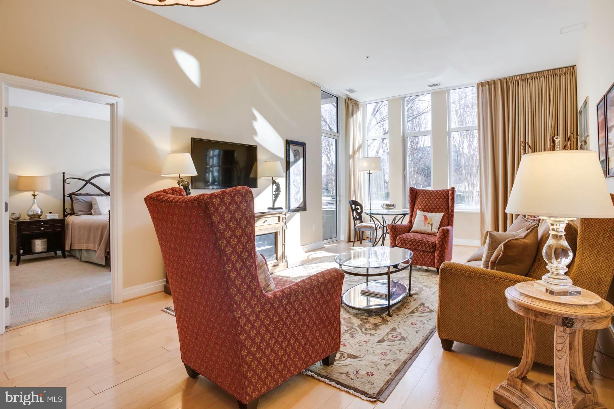 8220 CRESTWOOD HEIGHTS DR #108