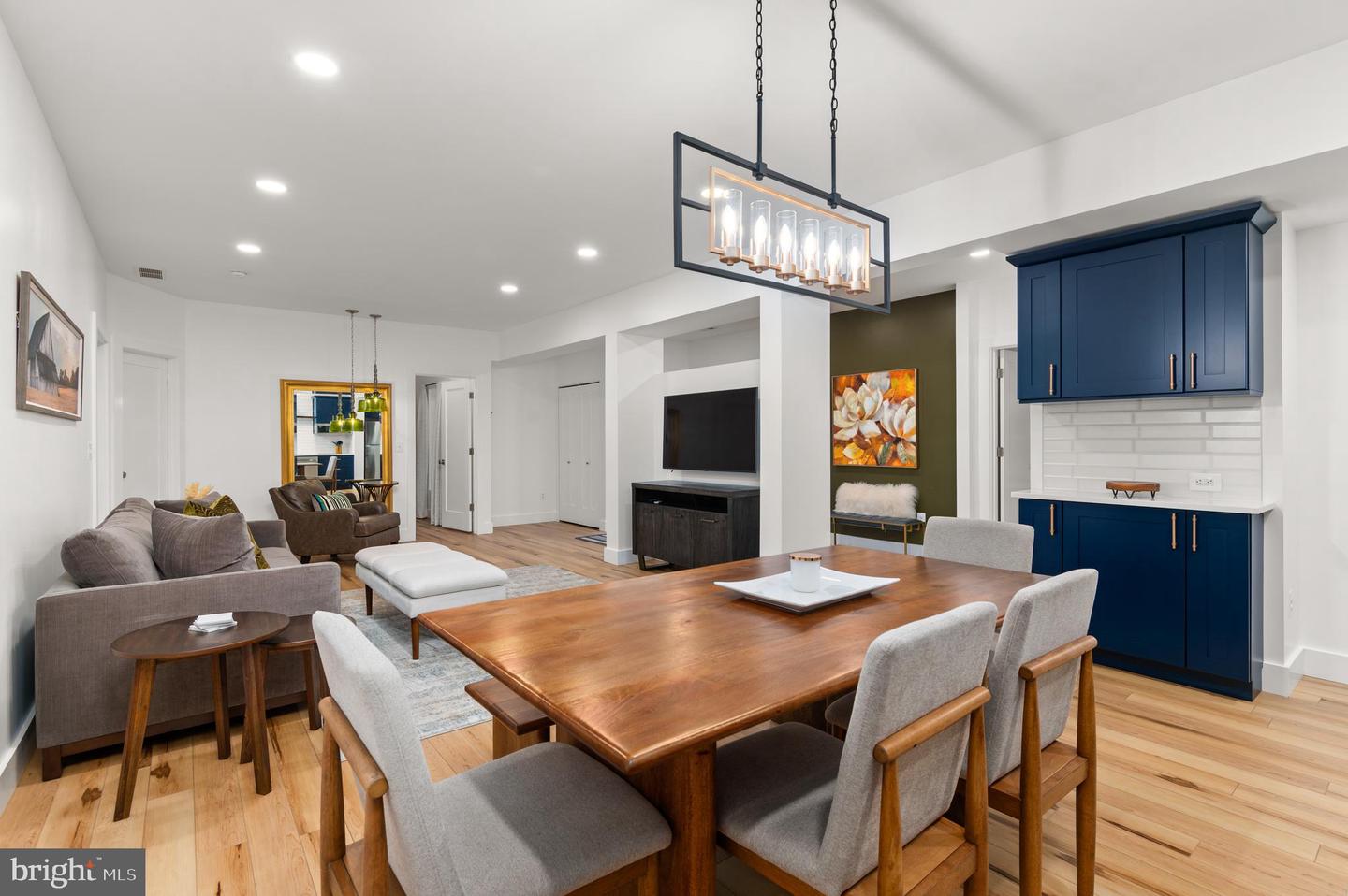 18463 Rustling Woods Ct