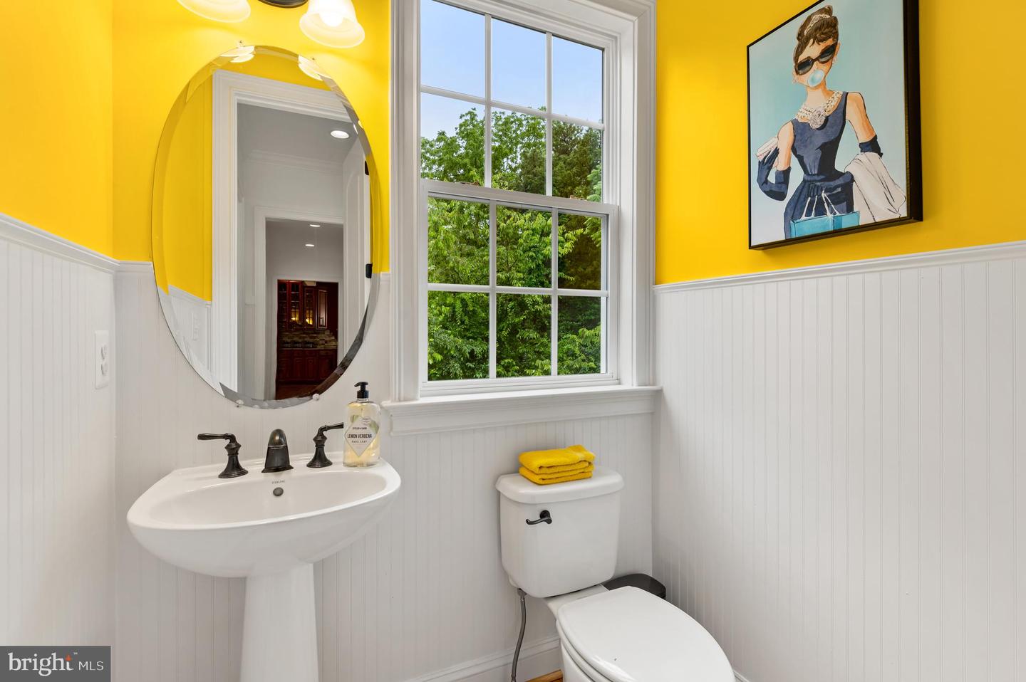 18463 Rustling Woods Ct