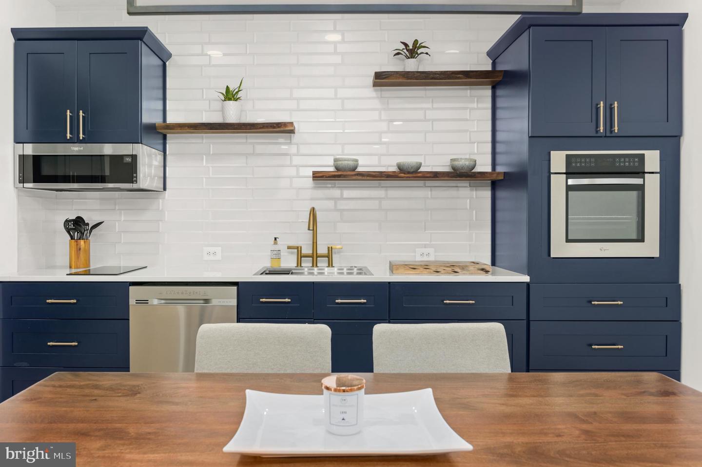 18463 Rustling Woods Ct