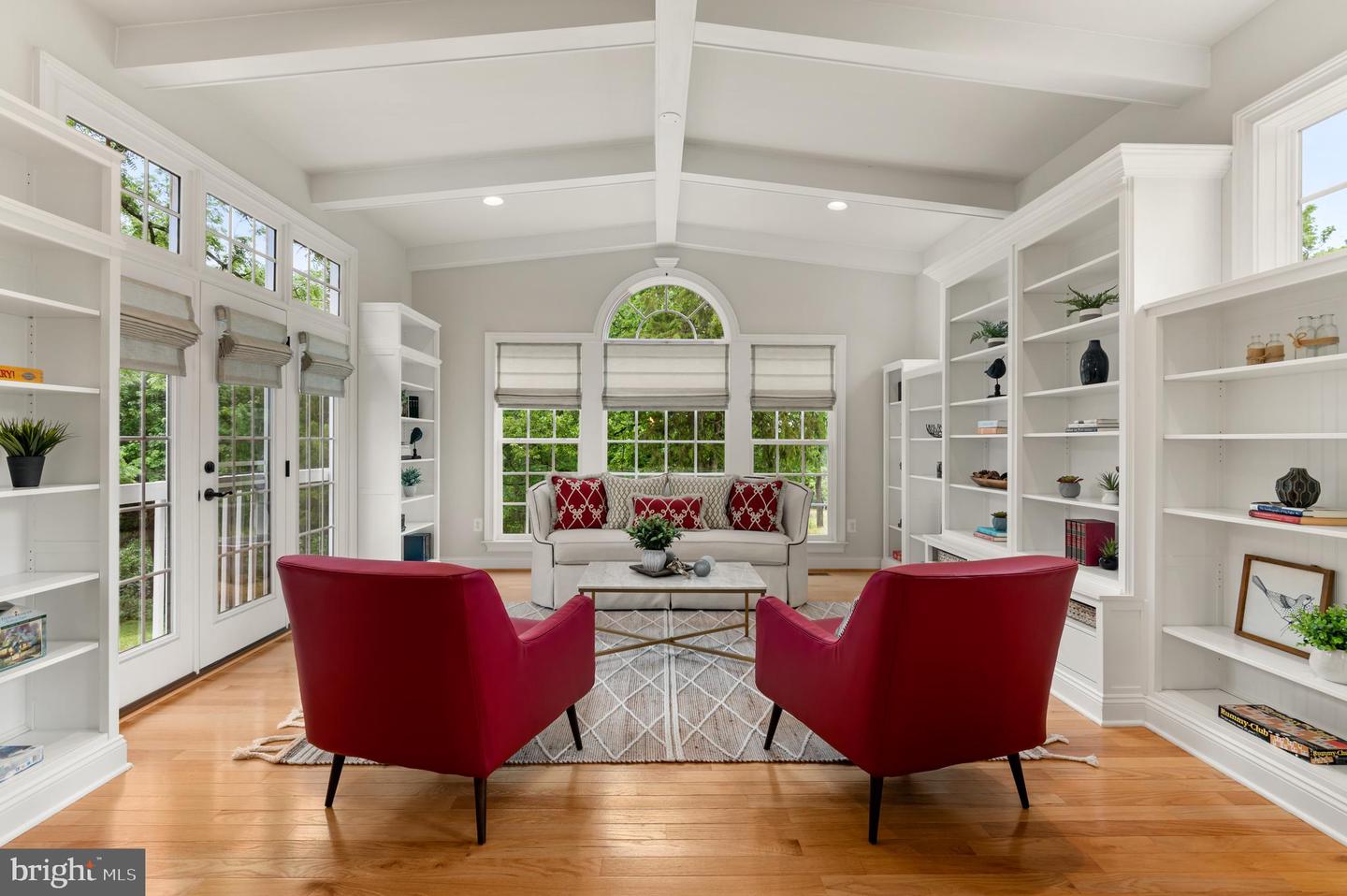 18463 Rustling Woods Ct