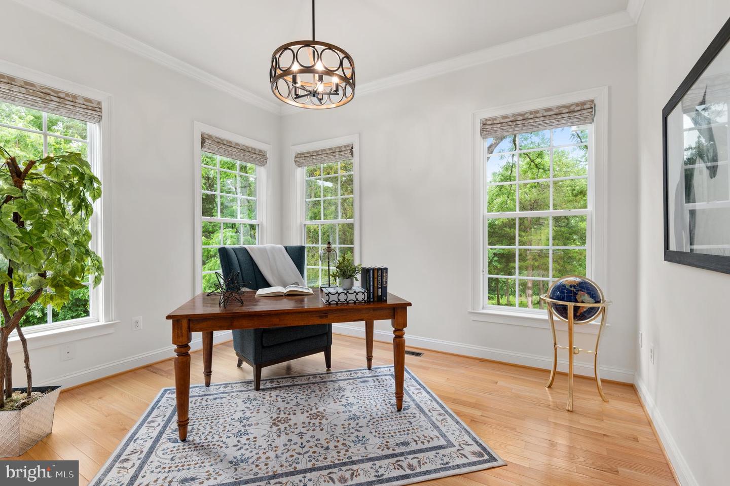 18463 Rustling Woods Ct