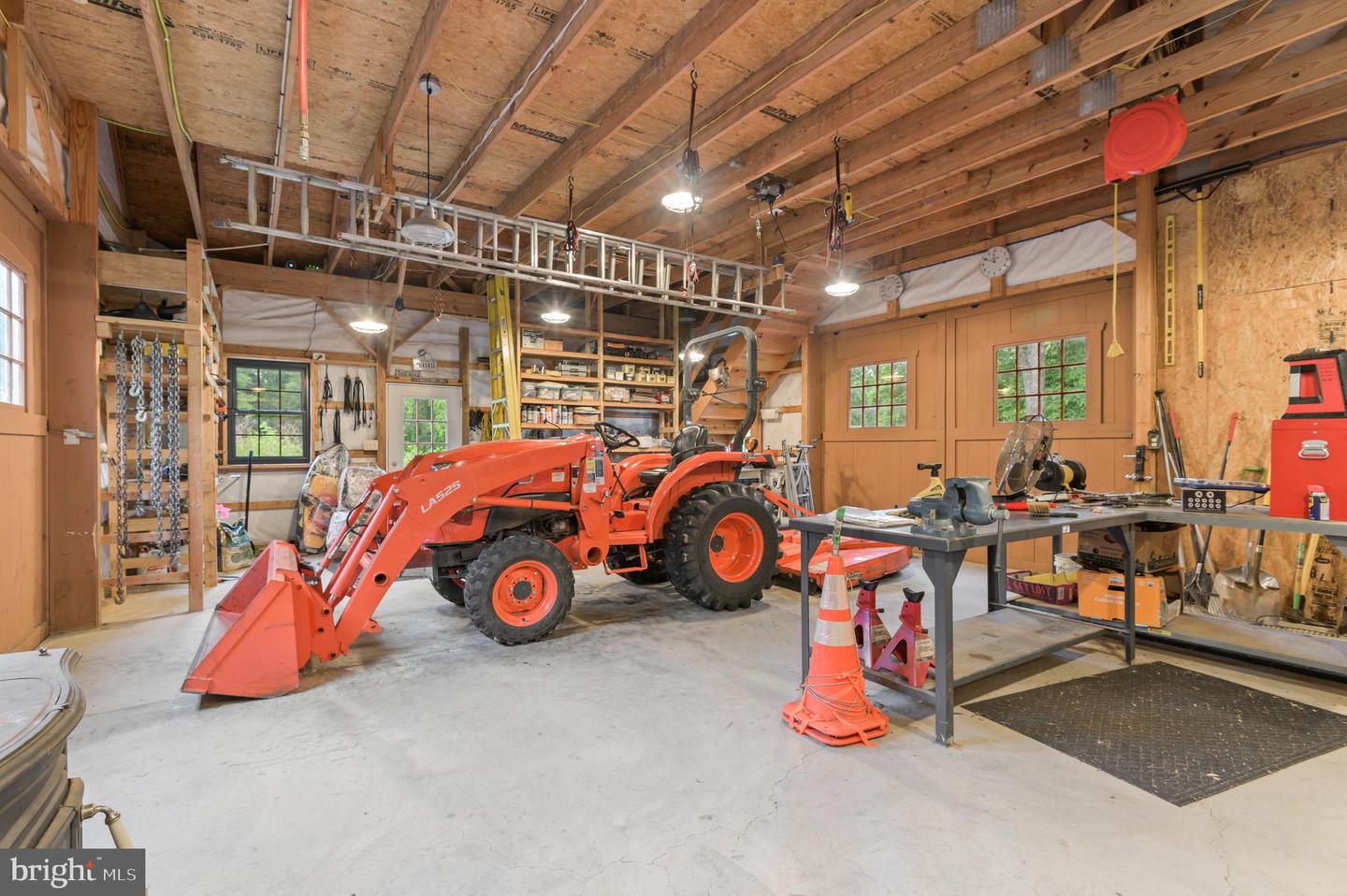 18463 Rustling Woods Ct