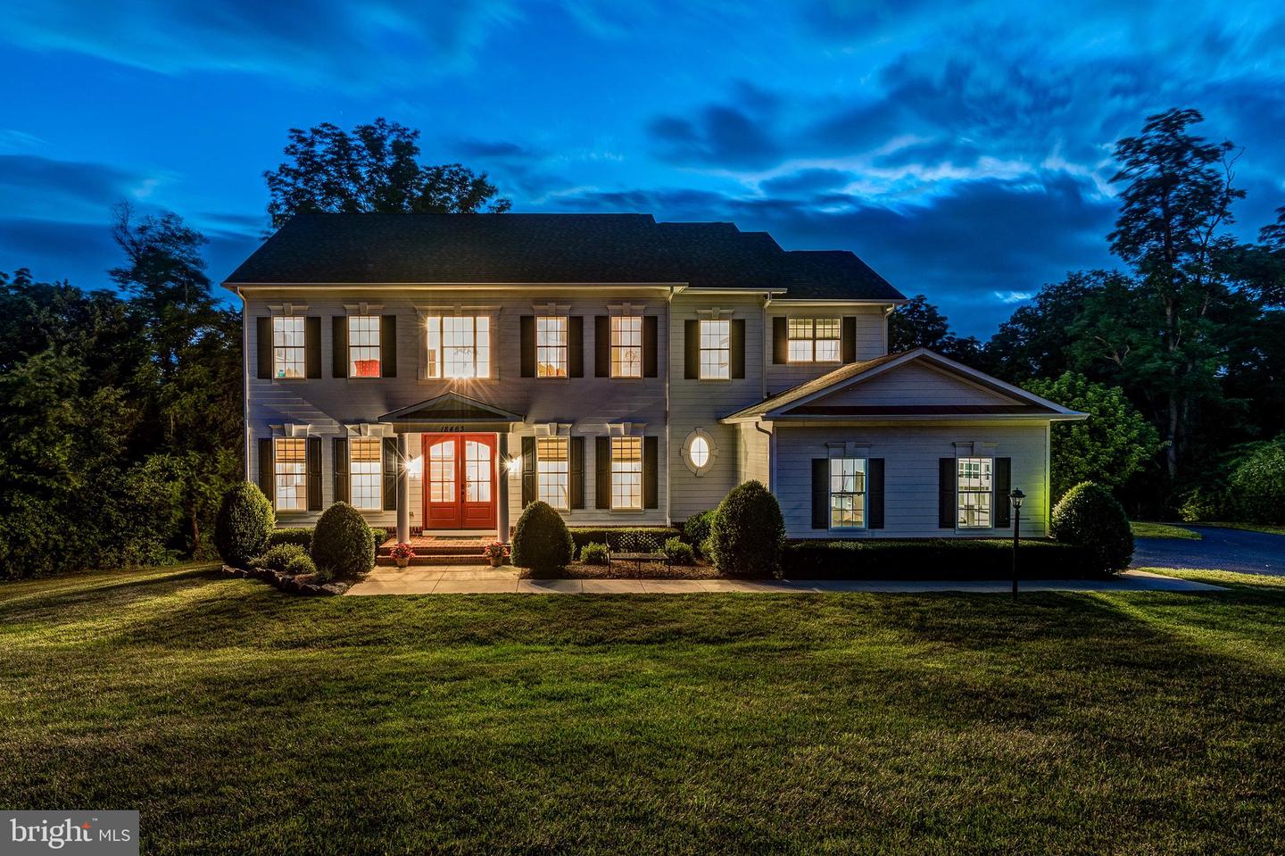 18463 Rustling Woods Ct