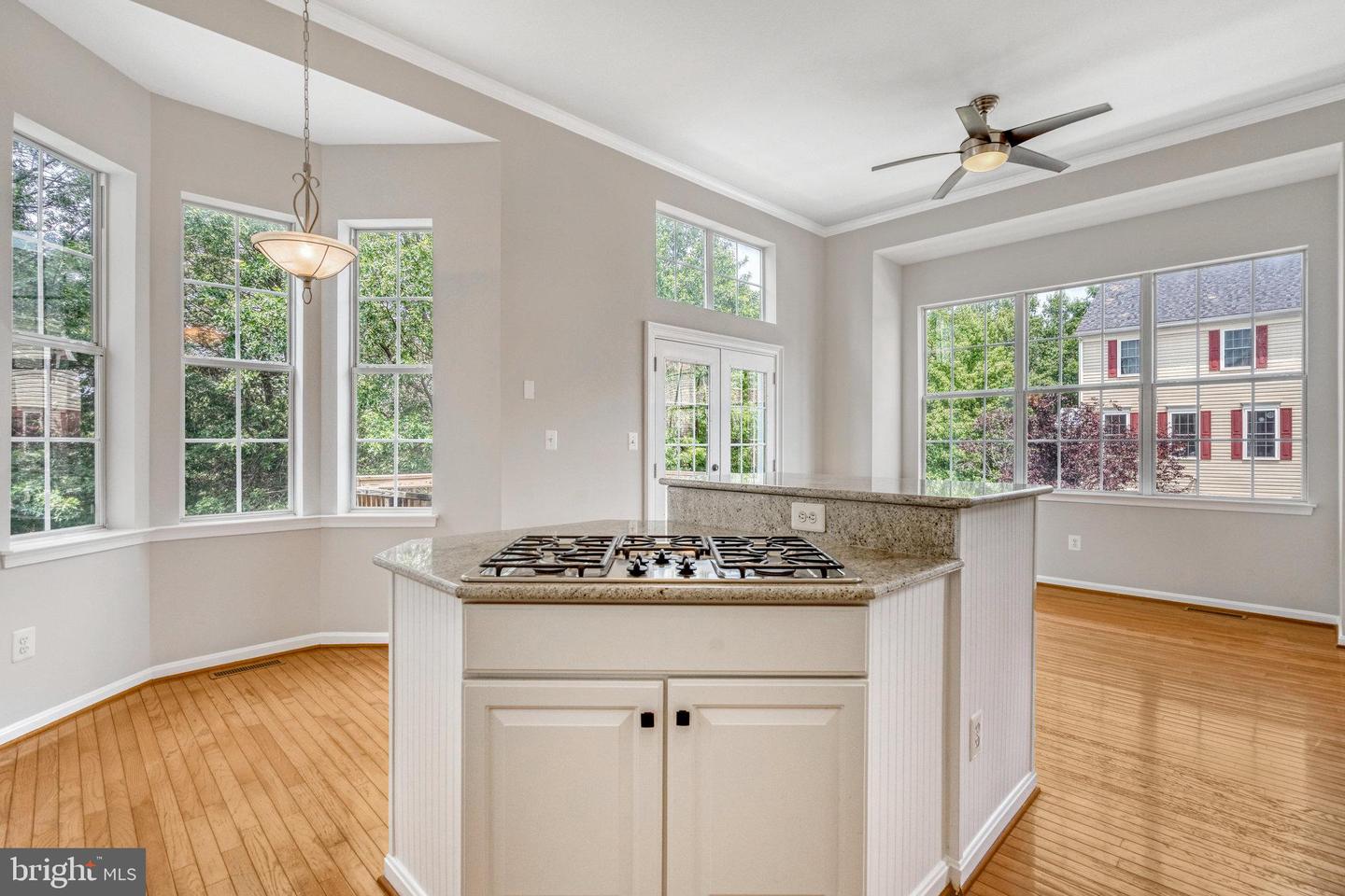 21611 Kings Crossing Ter