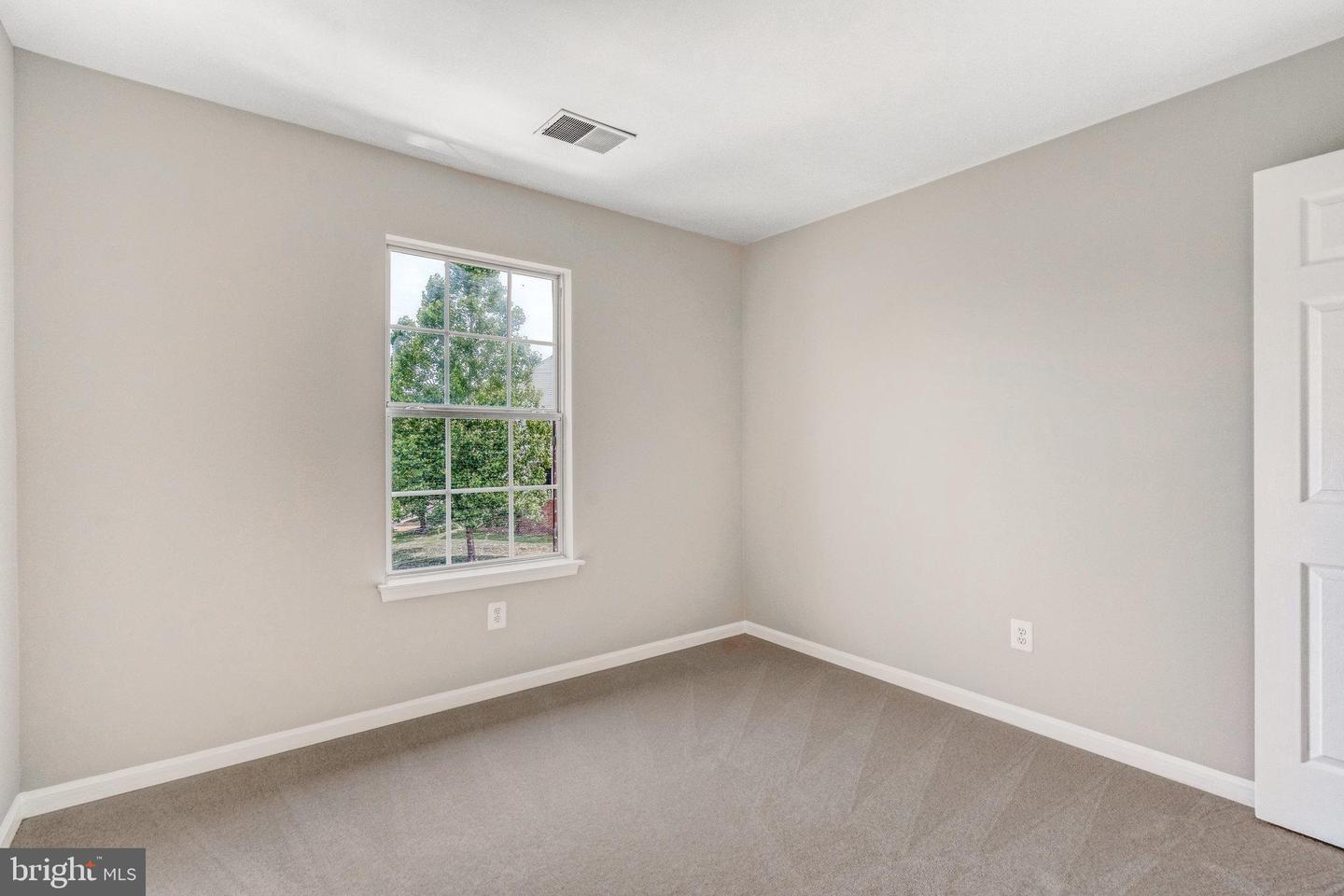 21611 Kings Crossing Ter