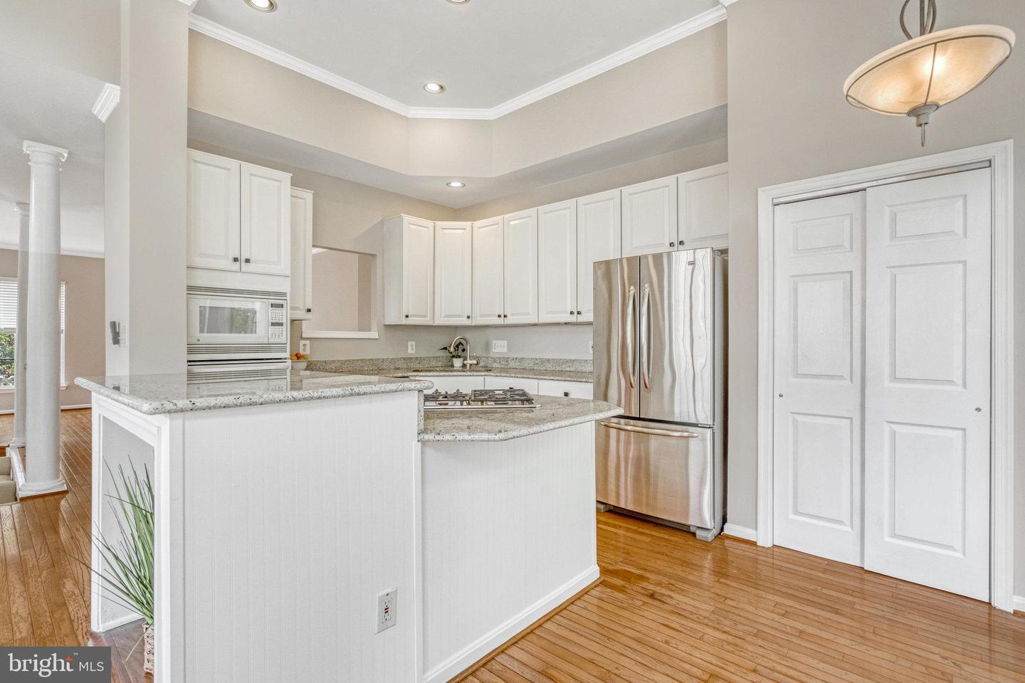 21611 Kings Crossing Ter