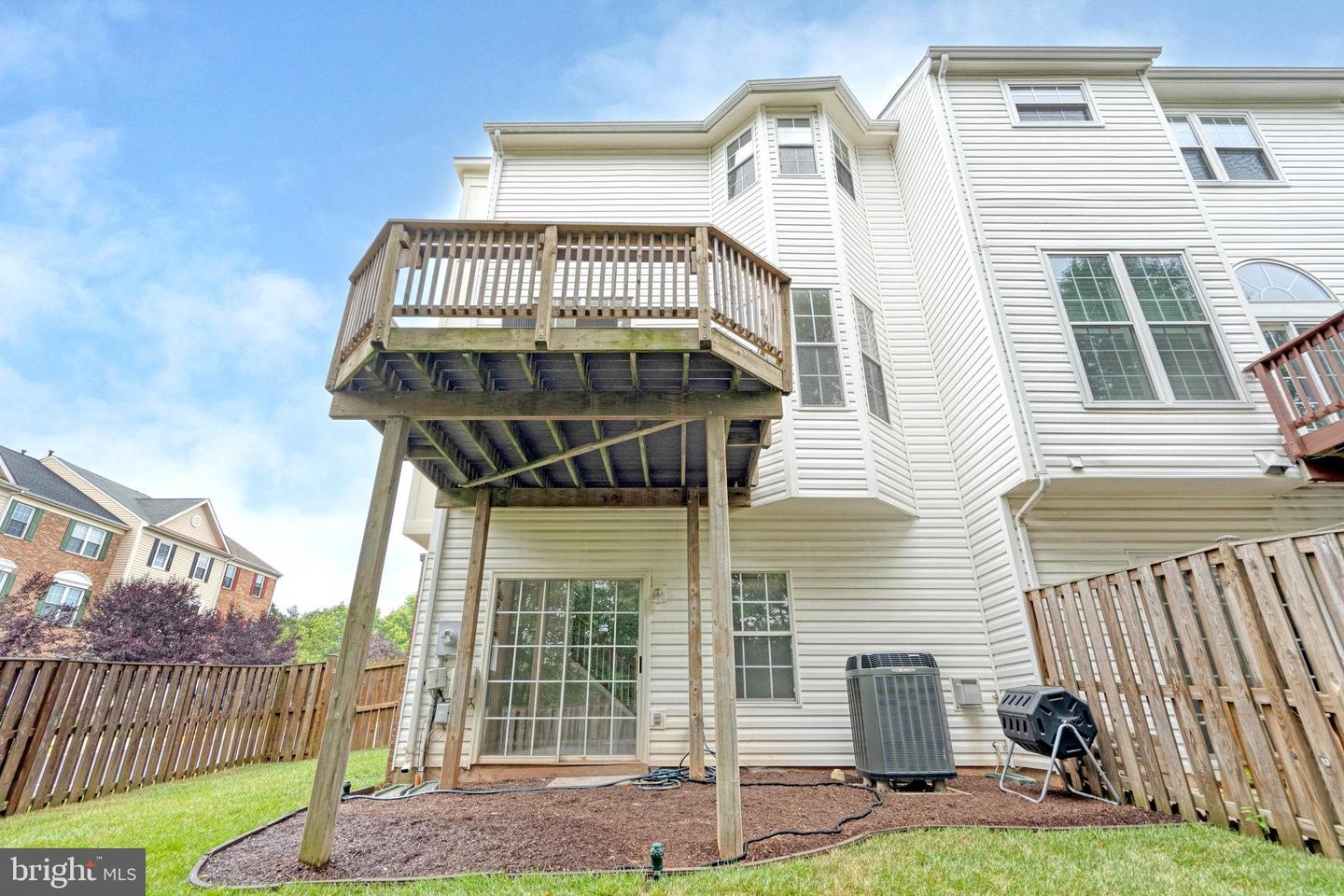 21611 Kings Crossing Ter