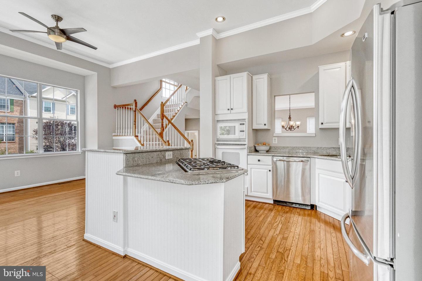 21611 Kings Crossing Ter