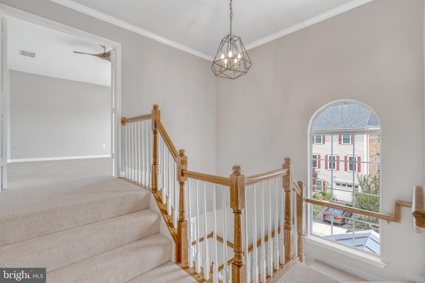 21611 Kings Crossing Ter