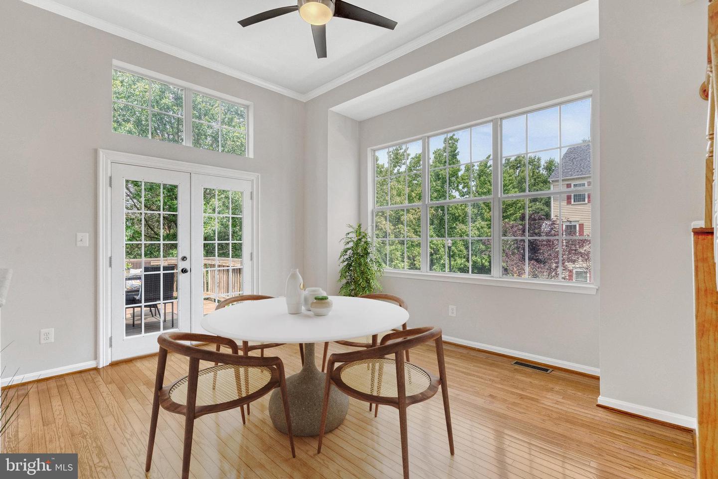 21611 Kings Crossing Ter