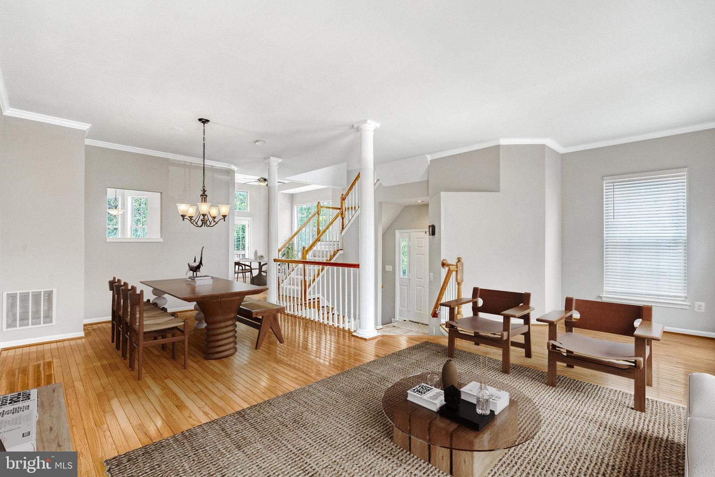 21611 Kings Crossing Ter