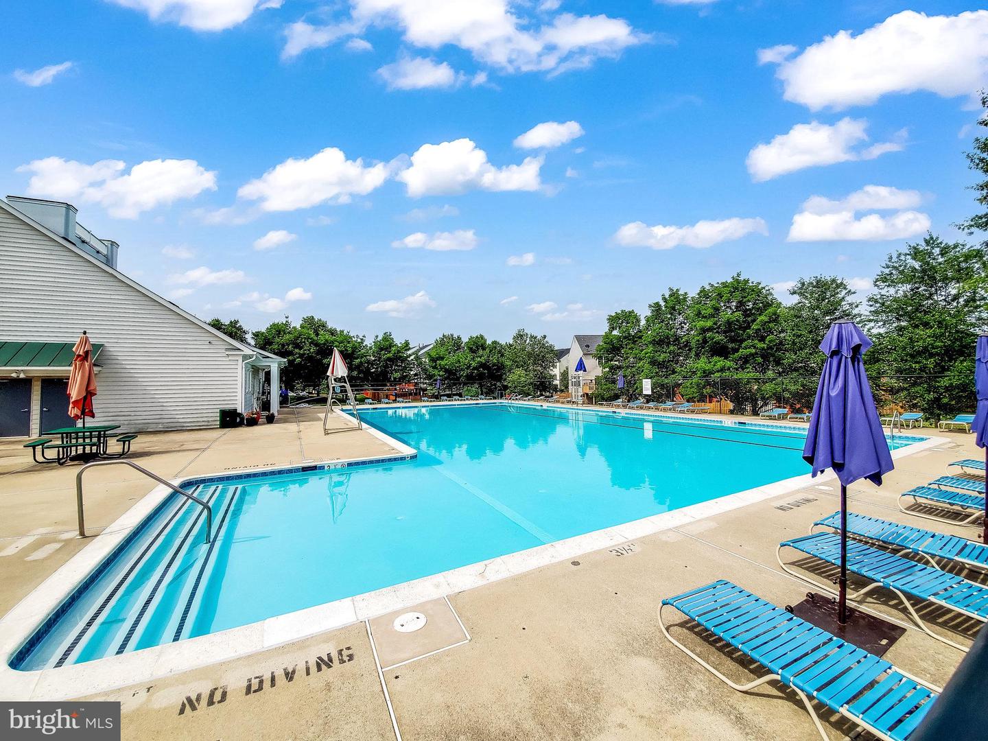 21611 Kings Crossing Ter